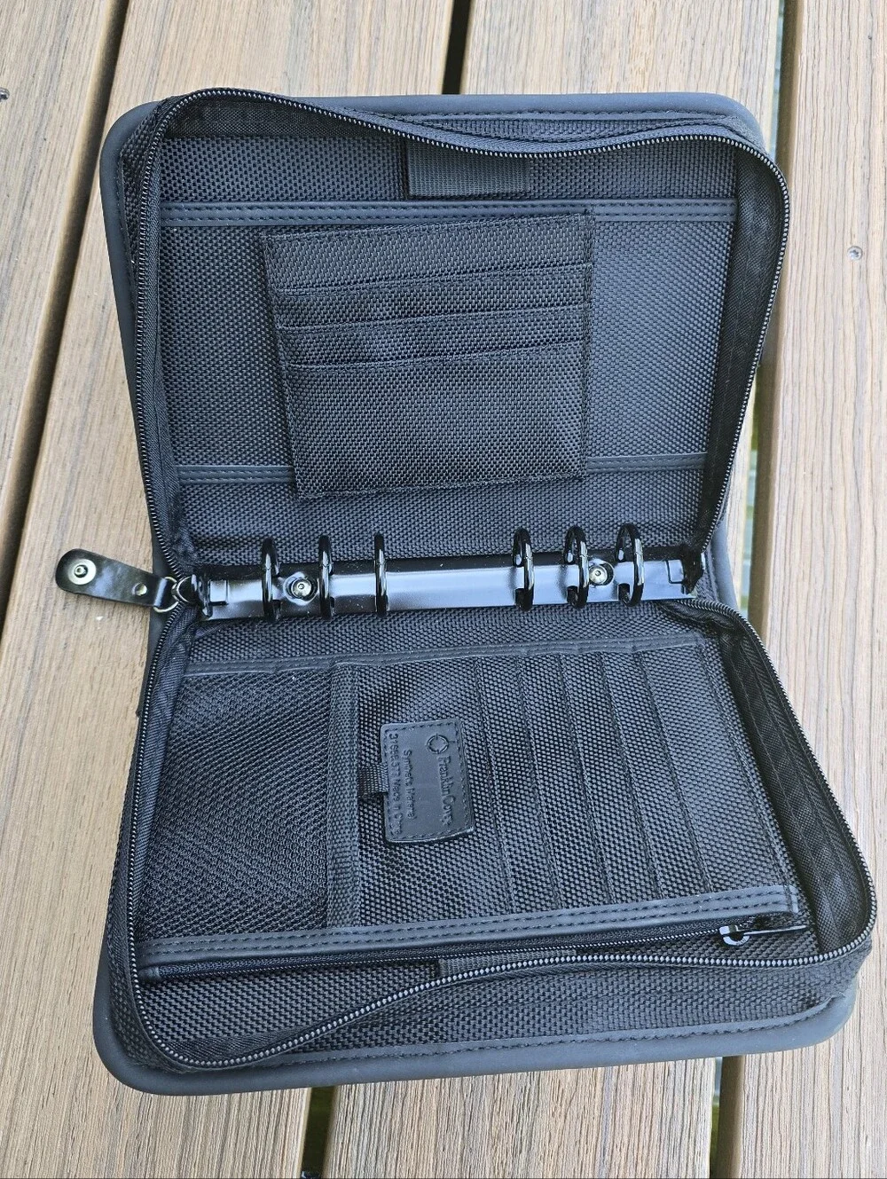 Franklin Covey Compact Friday Nylon Zip Binder